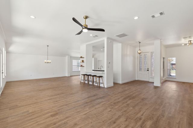 9913 Hanford Drive, Denton, TX 76207