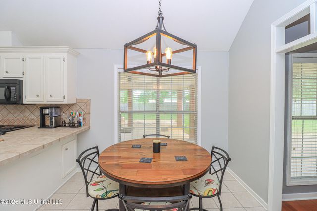 300 Peachtree Street, Brandon, MS 39042