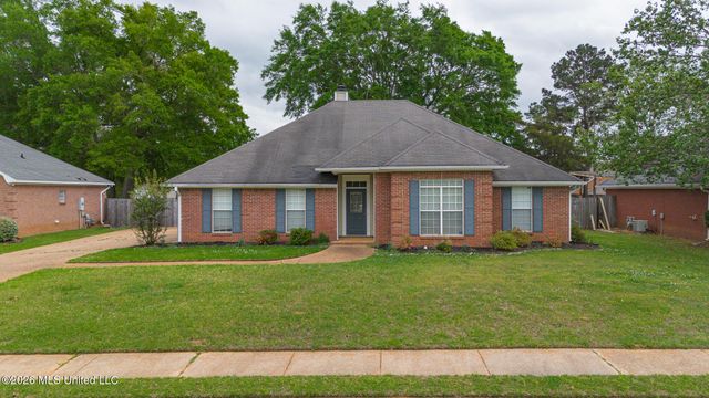 300 Peachtree Street, Brandon, MS 39042