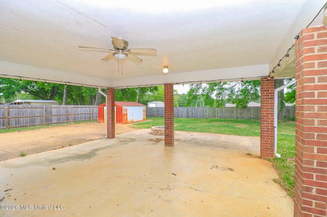 300 Peachtree Street, Brandon, MS 39042