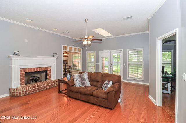 300 Peachtree Street, Brandon, MS 39042