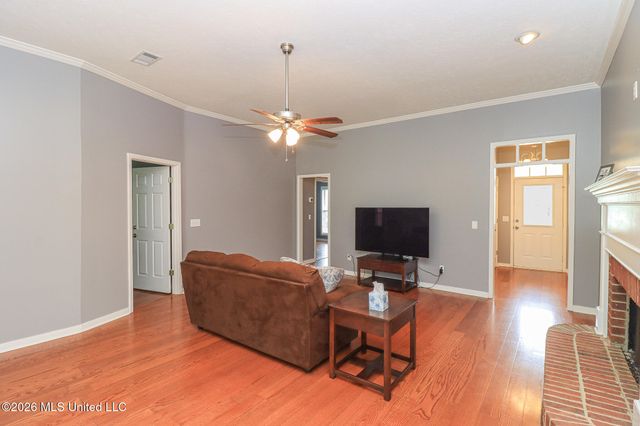 300 Peachtree Street, Brandon, MS 39042