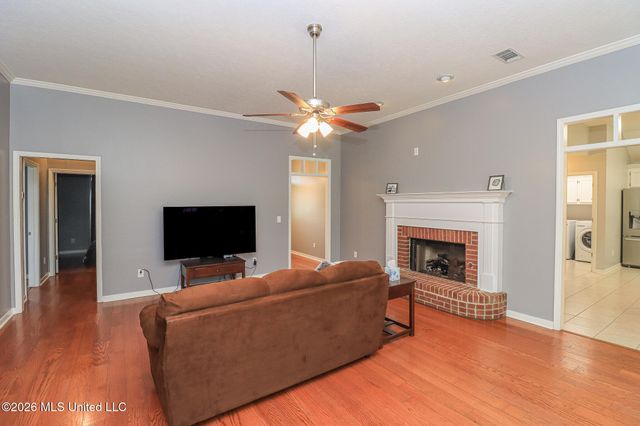 300 Peachtree Street, Brandon, MS 39042