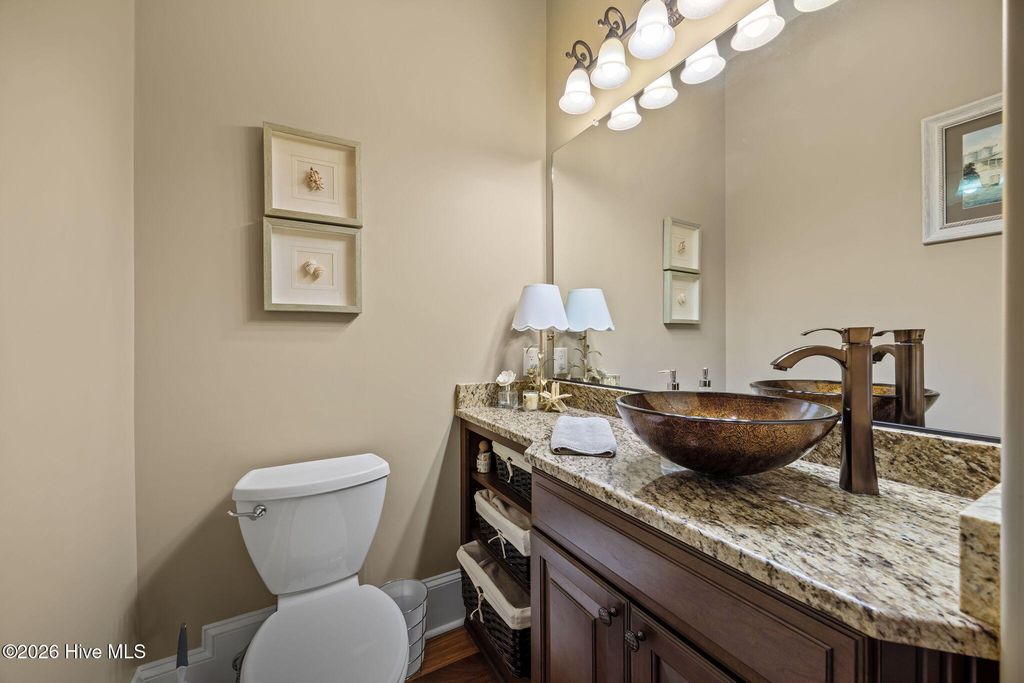 Image 26 of property listing at 121 Pamlico Lane, Chocowinity, NC 27817