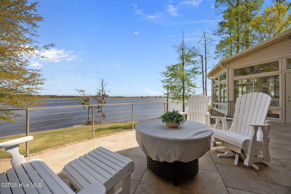 Image 31 of property listing at 121 Pamlico Lane, Chocowinity, NC 27817