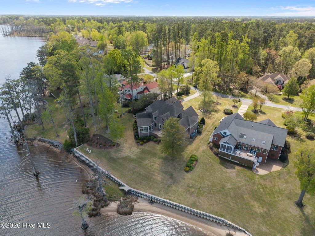 Image 81 of property listing at 121 Pamlico Lane, Chocowinity, NC 27817