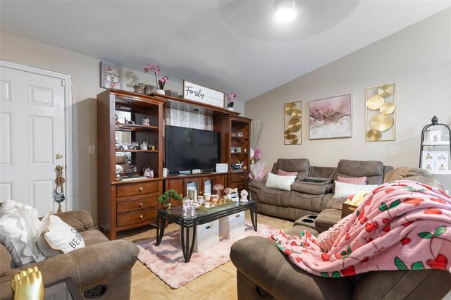 18 REGINA LANE A & B, Palm Coast, FL 32164