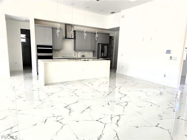 3313 8th ST W, Lehigh Acres, FL 33971