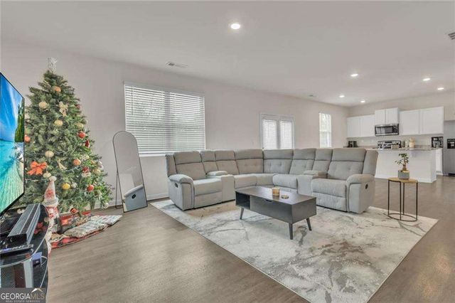 23 Embry Boulevard, Pendergrass, GA 30567