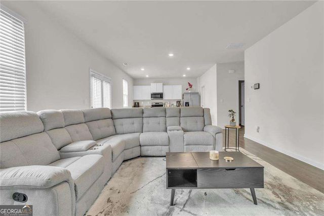 23 Embry Boulevard, Pendergrass, GA 30567