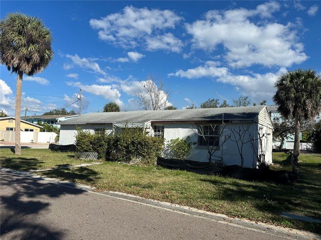 1811 2ND STREET, Indian Rocks Beach, FL 33785