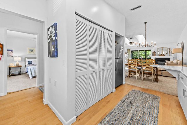 8259 SE Croft Circle L-7, Hobe Sound, FL 33455
