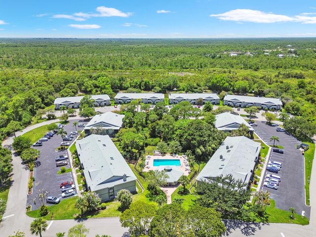 8259 SE Croft Circle L-7, Hobe Sound, FL 33455