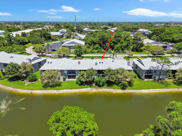 8259 SE Croft Circle L-7, Hobe Sound, FL 33455