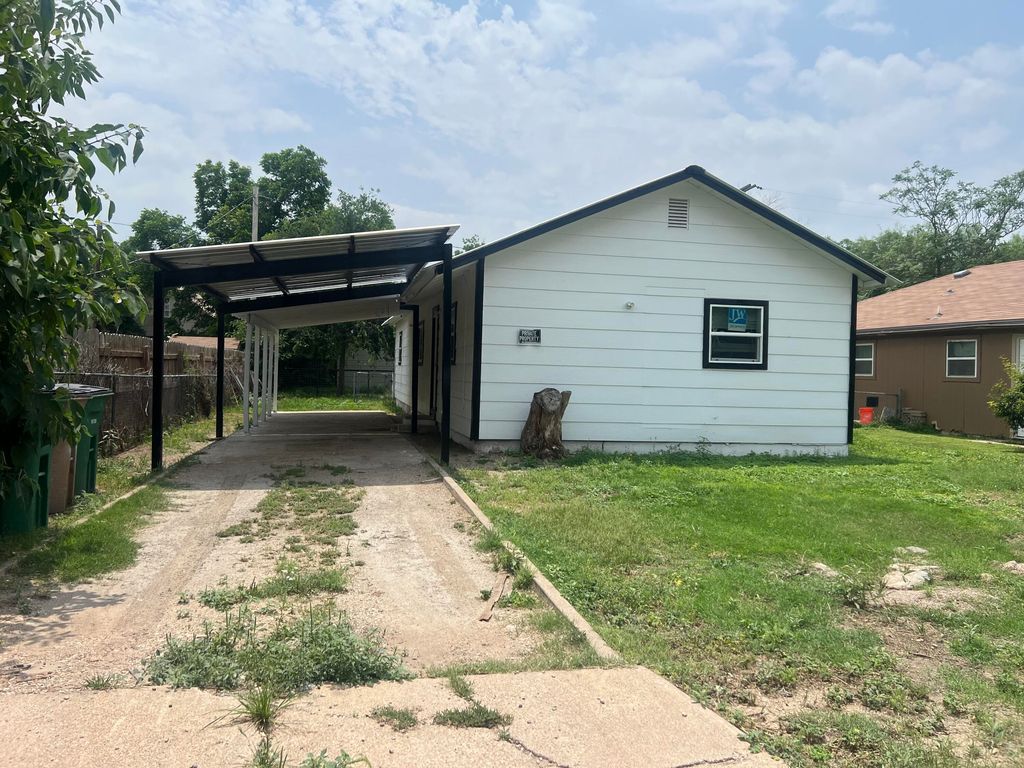 33 E 12th Street, San Angelo, TX 76903
