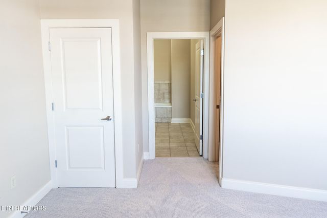 445 W Blount Ave 511, Knoxville, TN 37920