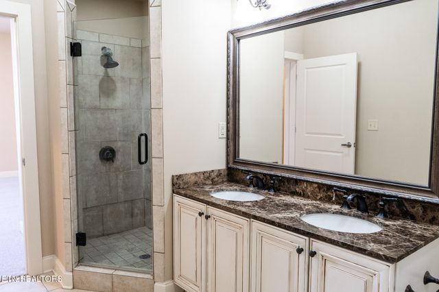 445 W Blount Ave 511, Knoxville, TN 37920