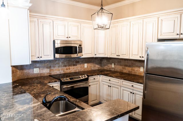 445 W Blount Ave 511, Knoxville, TN 37920