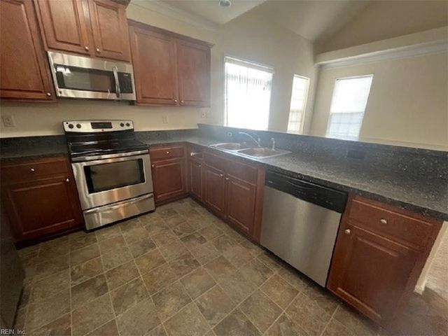 412 Tanners Green CT, Chesapeake, VA 23320