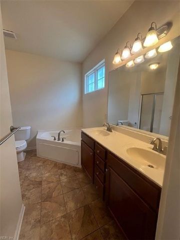 412 Tanners Green CT, Chesapeake, VA 23320