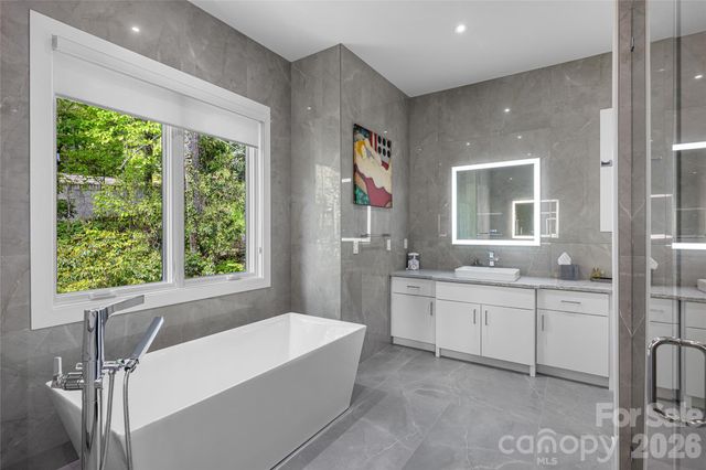 2235 Cold Mountain Road, Lake Toxaway, NC 28747