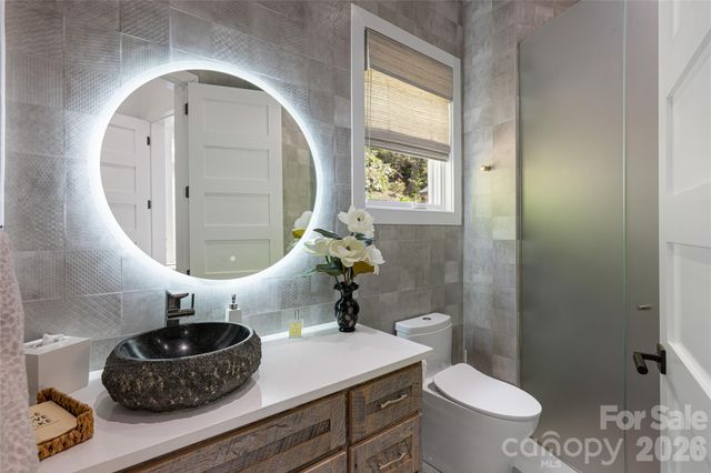 2235 Cold Mountain Road, Lake Toxaway, NC 28747