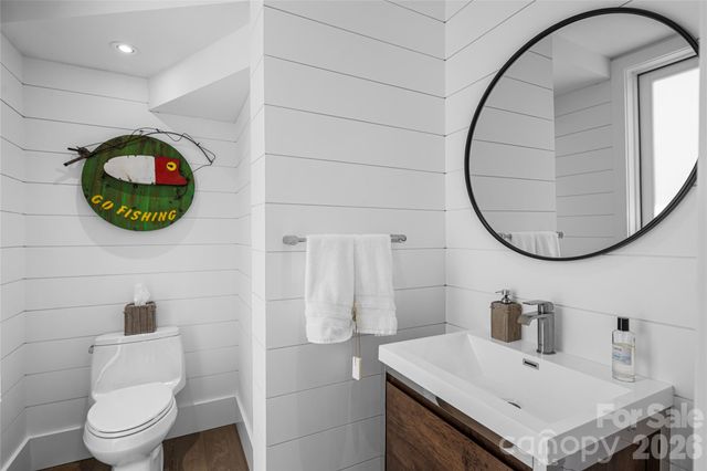 2235 Cold Mountain Road, Lake Toxaway, NC 28747