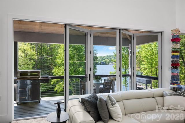 2235 Cold Mountain Road, Lake Toxaway, NC 28747