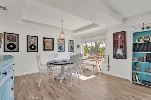 20135 Eyota Road, Apple Valley, CA 92308