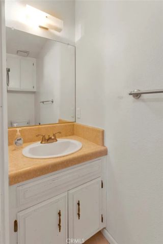 20135 Eyota Road, Apple Valley, CA 92308