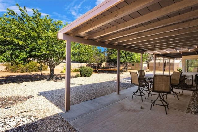 20135 Eyota Road, Apple Valley, CA 92308