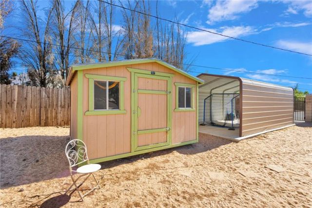 20135 Eyota Road, Apple Valley, CA 92308
