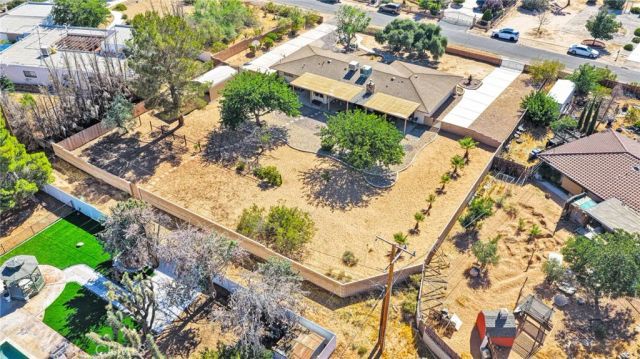 20135 Eyota Road, Apple Valley, CA 92308
