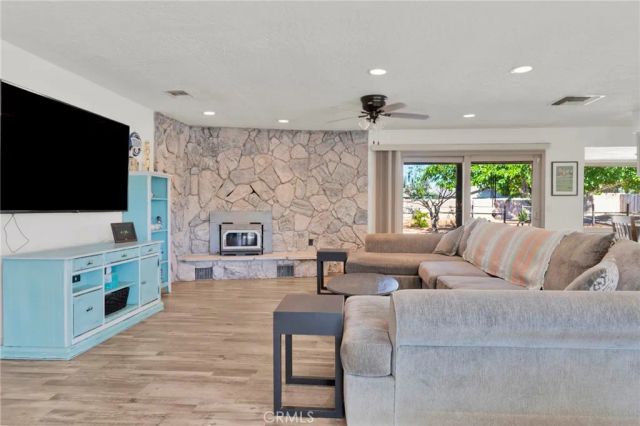 20135 Eyota Road, Apple Valley, CA 92308