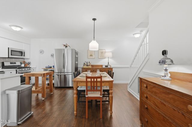 411 Summerwalk Circle, Chapel Hill, NC 27517