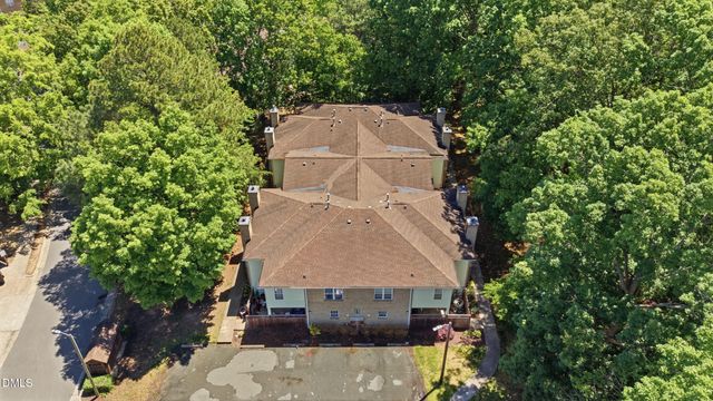 411 Summerwalk Circle, Chapel Hill, NC 27517