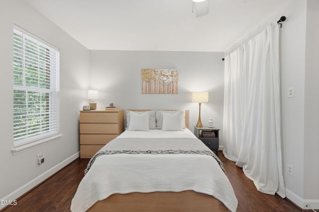 411 Summerwalk Circle, Chapel Hill, NC 27517