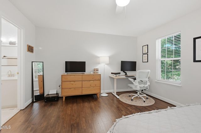 411 Summerwalk Circle, Chapel Hill, NC 27517
