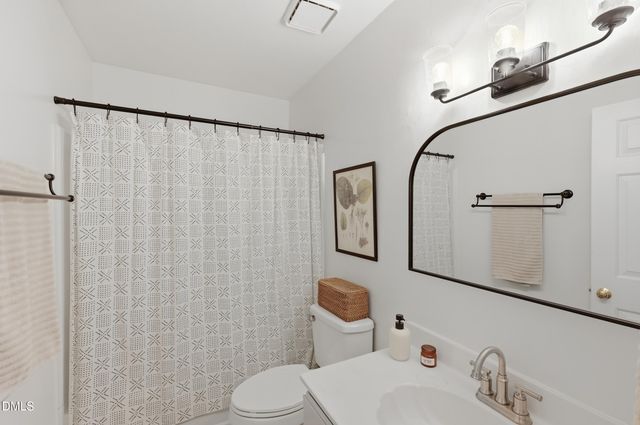 411 Summerwalk Circle, Chapel Hill, NC 27517