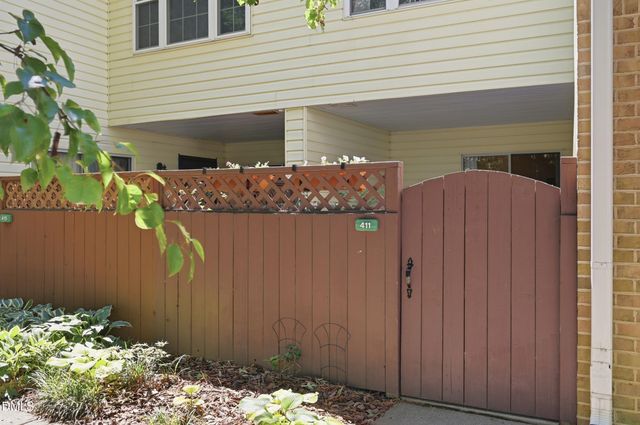 411 Summerwalk Circle, Chapel Hill, NC 27517