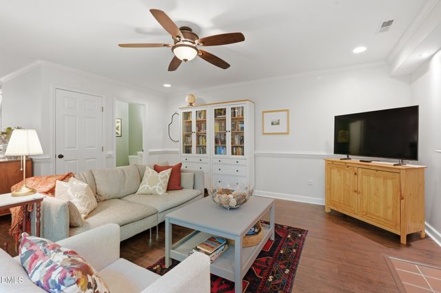 411 Summerwalk Circle, Chapel Hill, NC 27517