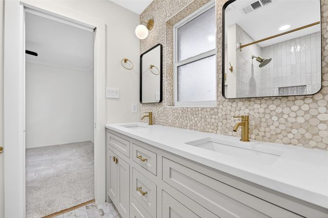 3028 Lavita Lane, Farmers Branch, TX 75234