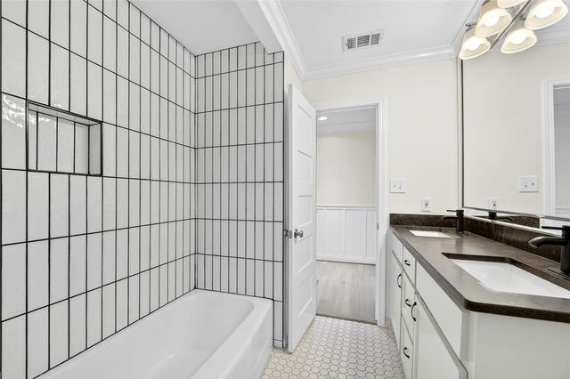 3028 Lavita Lane, Farmers Branch, TX 75234