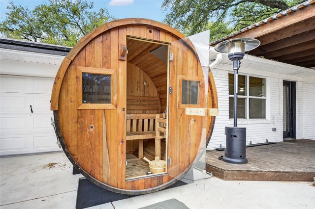 3028 Lavita Lane, Farmers Branch, TX 75234