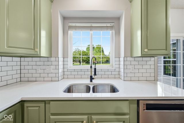5658 Blackfoot Trail, Carmel, IN 46033