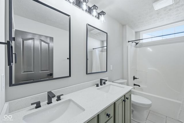 5658 Blackfoot Trail, Carmel, IN 46033