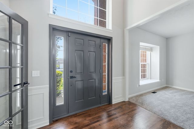 5658 Blackfoot Trail, Carmel, IN 46033