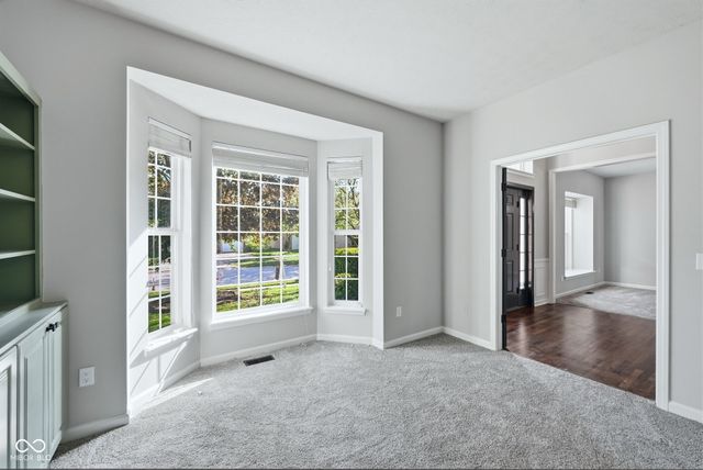 5658 Blackfoot Trail, Carmel, IN 46033