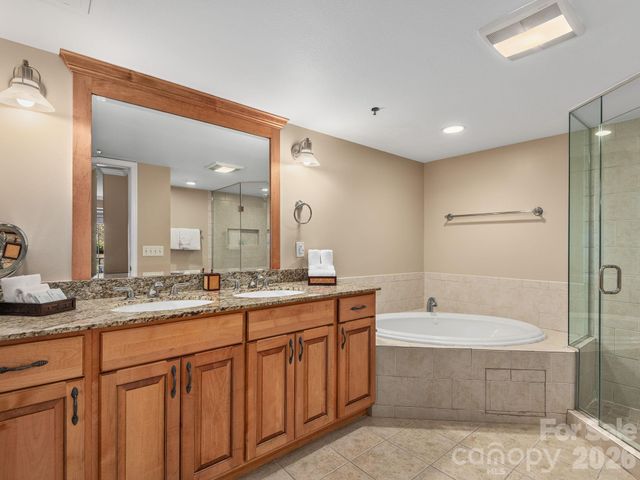 307 Bowling Park Road, Asheville, NC 28803