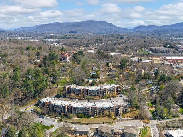 307 Bowling Park Road, Asheville, NC 28803